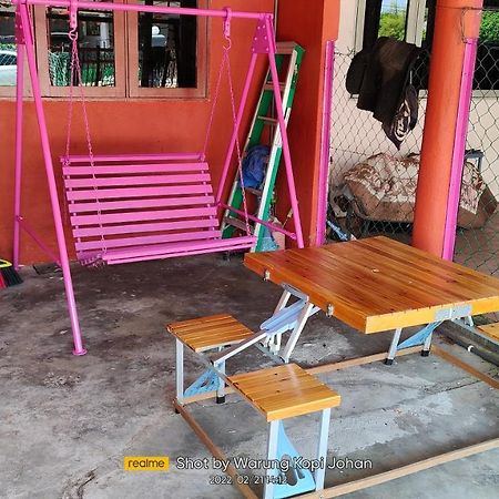 Homestay D' Tengah Bandar Kuala Rompin Exterior foto